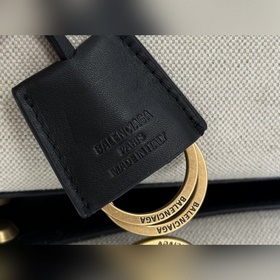 Сумкиз коллекции BALENCIAGA RODEO BAG 