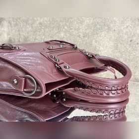 Balenciaga City S — классическая мотоц