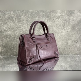Balenciaga City M — классическая сумка