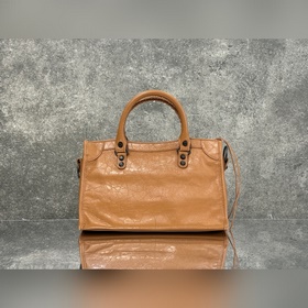 Balenciaga City S, классическая мотоци