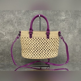 BALENCIAGA*LE CITY воплощает классич
