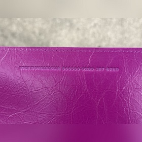 BALENCIAGA*LE CITY воплощает классич