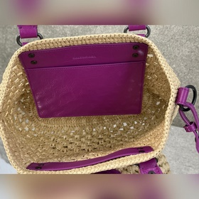 BALENCIAGA*LE CITY воплощает классич
