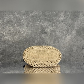 BALENCIAGA*LE CITY воплощает классич
