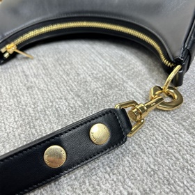 Новая сумка CELINE AVA STRAP в форме 