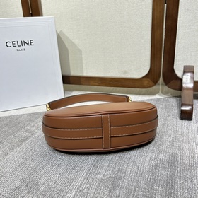 Новая сумка CELINE AVA STRAP в форме