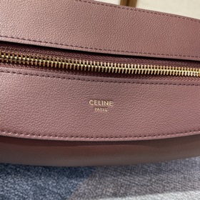 CELINE ROMY： Реальная модель Romy прос