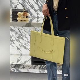 Сумка Celine «New Luggage» с улыбающим