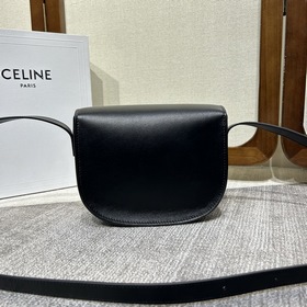 Новинка Celine 22s — новая серия «Cuir