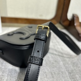 Новинка Celine 22s — новая серия «Cuir