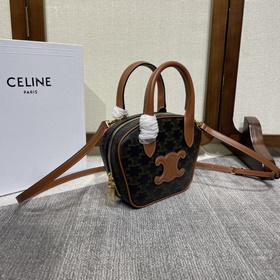 Новинка CELINE 22s — мини-сумка-боулин