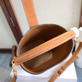 Новинка в продаже. Новая модель неболь