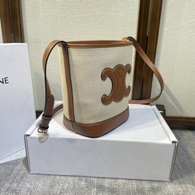 Новая модель сумки CELINE CUIR из колл