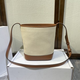 Новая модель сумки CELINE CUIR из колл