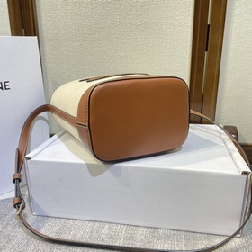 Новая модель сумки CELINE CUIR из колл