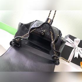 Рюкзак 25s с ажурной сеткой： выходит з