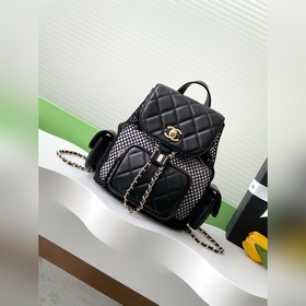Рюкзак 25s с ажурной сеткой — выходит