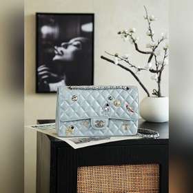 Chanel 26 SS — скрытая модель с эмблем