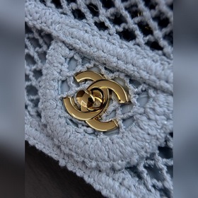 26m Chanel： эта вязаная сумка на цепоч
