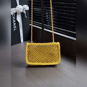 26m Chanel： эта вязаная сумка на цепоч