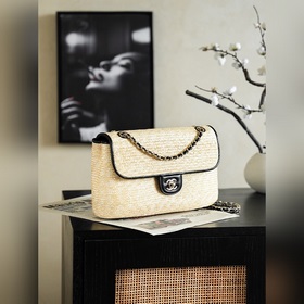 Chanel 26c «Ранней весной» — плетеная