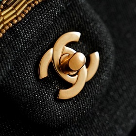 Chanel 26a «Haute Artisanat» — сумочка