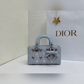 Модель Lady D-Joy «Мини-роза и белый г
