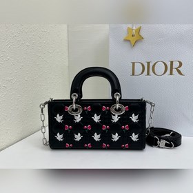 Модель Lady D-Joy в размере «маленький