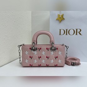 Модель Lady D-Joy в размере «малый» с 