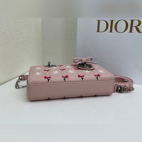 Модель Lady D-Joy в размере «малый» с 