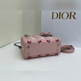 Сумка Lady Dior с трёхсекционным банто