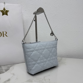 Сумка Dior Love Mini с цепочкой — Арти