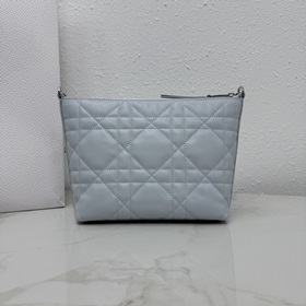Сумка Dior Love Mini с цепочкой — Арти