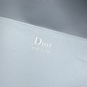 Сумка Dior Love Mini с цепочкой — Арти