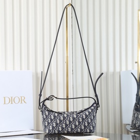 Новая модель клатча DIOR NOMAD заводск