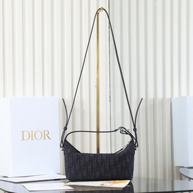 Новая модель клатча DIOR NOMAD заводск