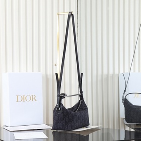 Новая модель клатча DIOR NOMAD заводск