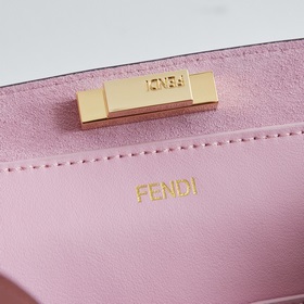 Новая модель Fendi Way большого размер