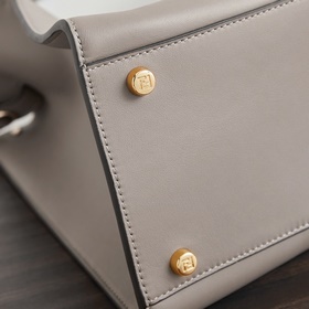 Новая модель Fendi Way в большом разме