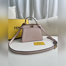 Розовая сумочка Peekaboo ISeeU Petite 