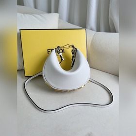 Белая сумочка «Prafy» нового размера (