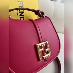 Маленькая сумка FENDI пурпурно-красн