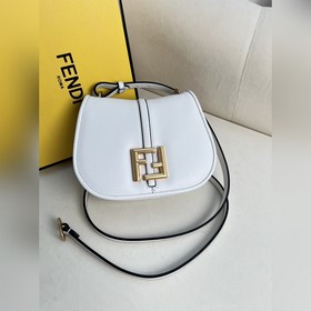 Маленькая белая сумка FENDI из белой