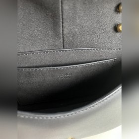 Маленькая чёрная сумка FENDI из чёрн