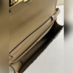 Компактный кожаный кошелек Baguette с 