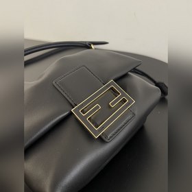 Представляем вам новую черную сумку