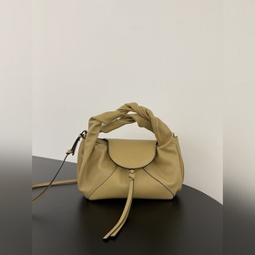 Новая модель небольшой сумки Spy Bag —
