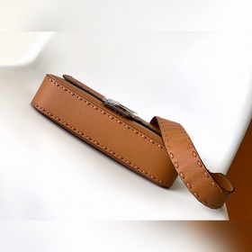 FENDI BAGUETTE — классическая модель с