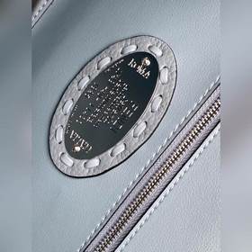 FENDI BAGUETTE — классическая модель с