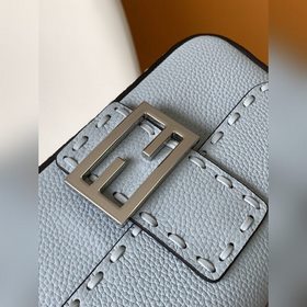 Сумка BAGUETTE малого размера из теляч